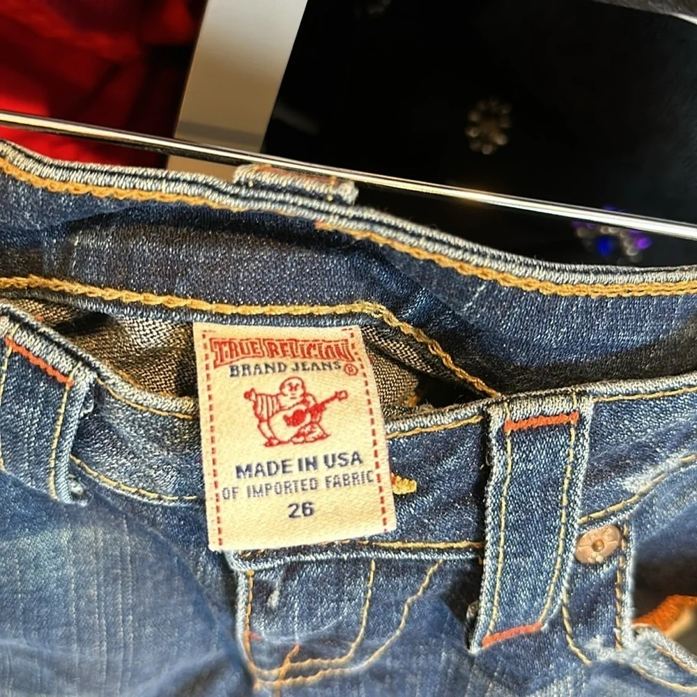 True Religion cuffed blue denim Bermuda shorts size 26
